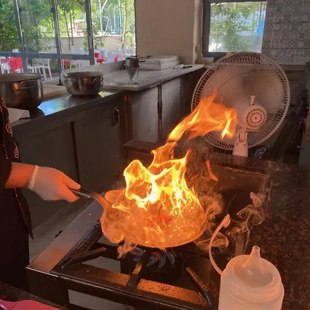 酒店 Sonnen 马尔马里斯