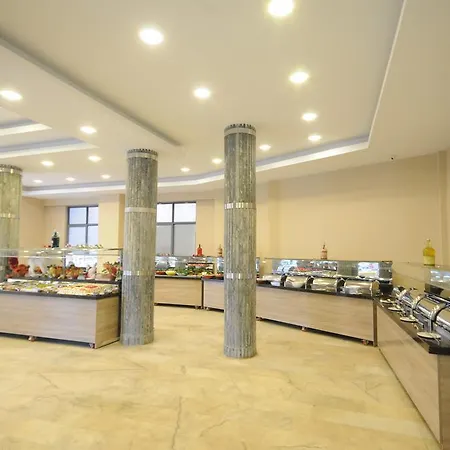 Sonnen 酒店 马尔马里斯